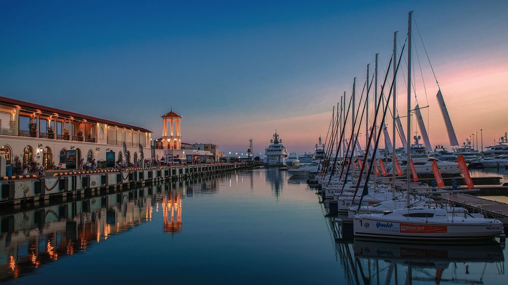 Тишина перед Бурей. Морпорт Сочи.