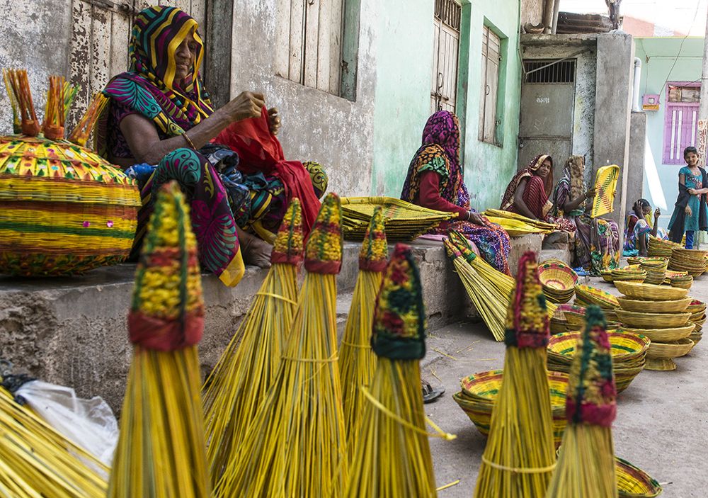 BROOM SELLERS