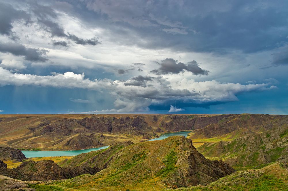 Уходящий холодный циклон дождя