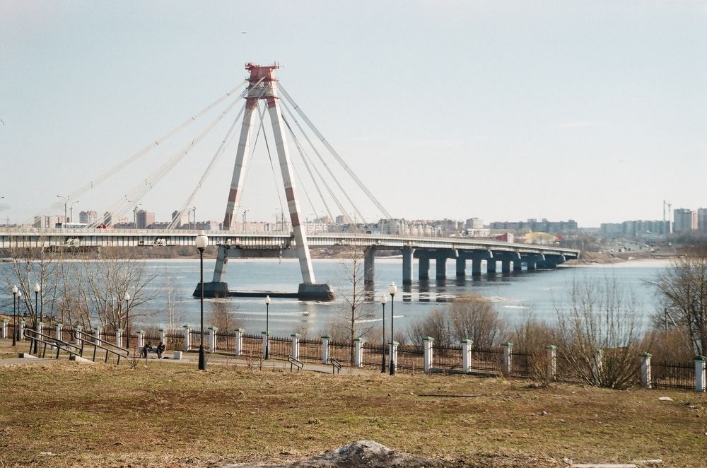 Октябрьский мост.