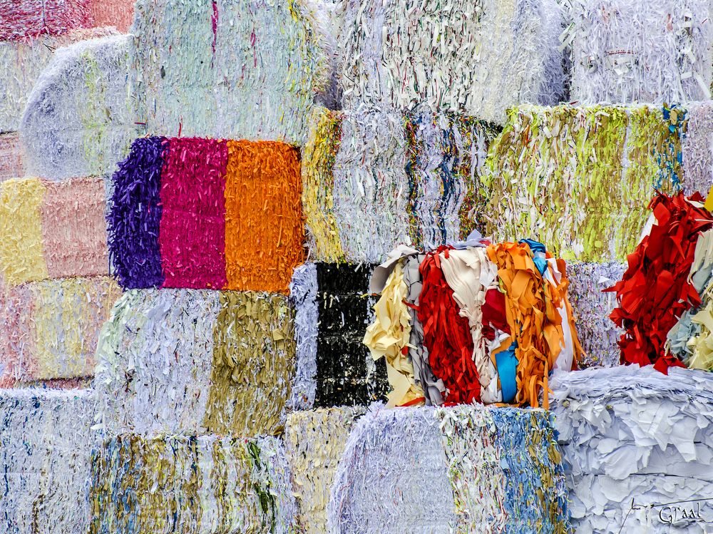 laissez poser les petits papiers