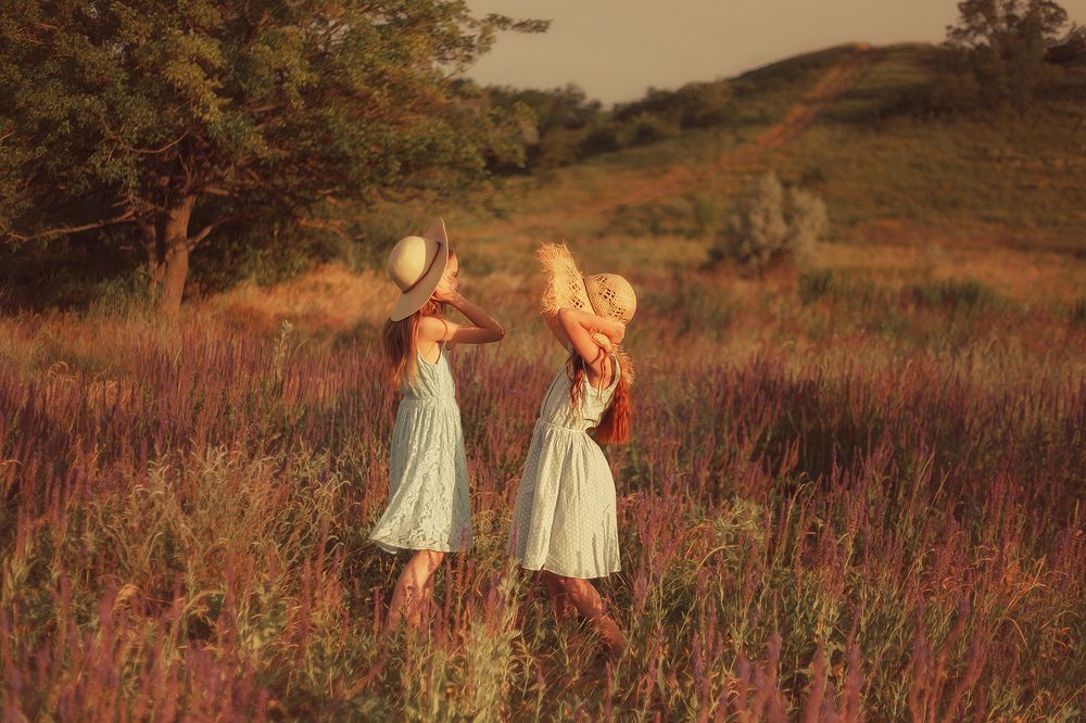 Photograph by Alisun photography Sasha