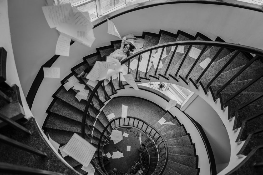 Did you see how the music is flying?