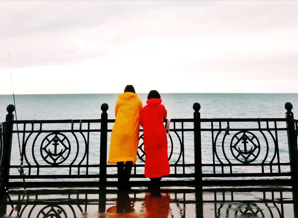 Red or yellow?