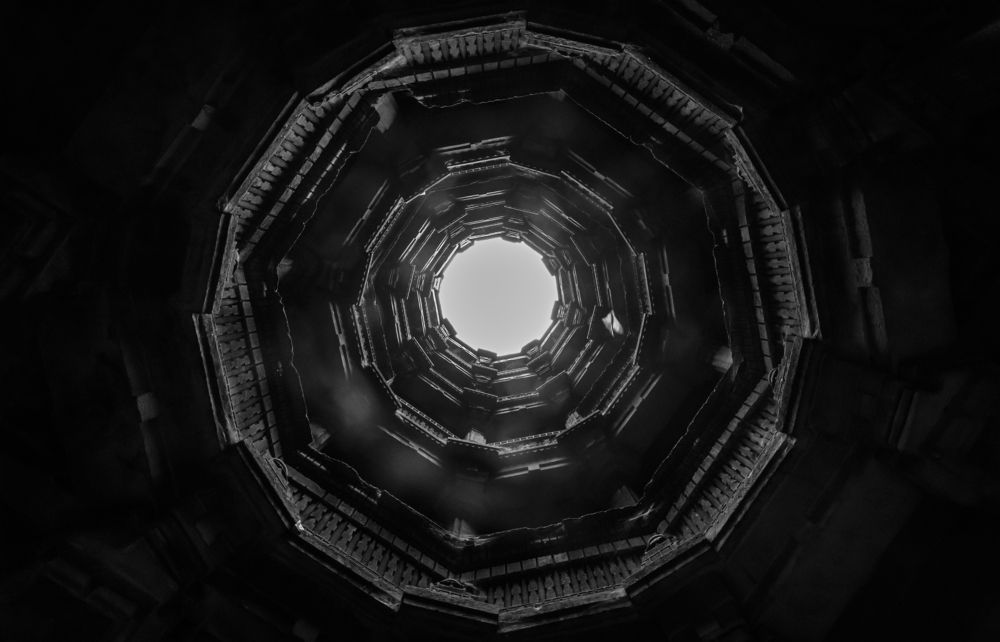 The Gaze to the History!