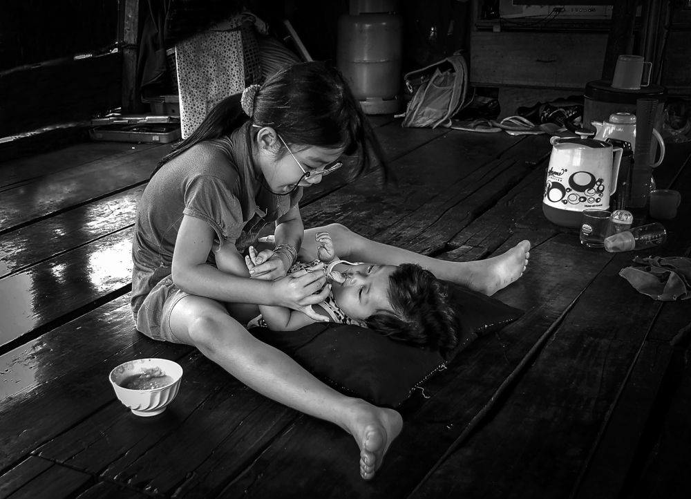 KHI MẸ VẮNG NHÀ