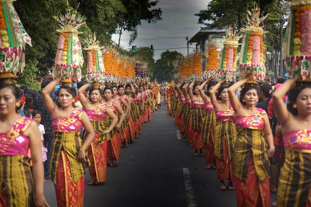 Balinese Tradition "Mepeed"