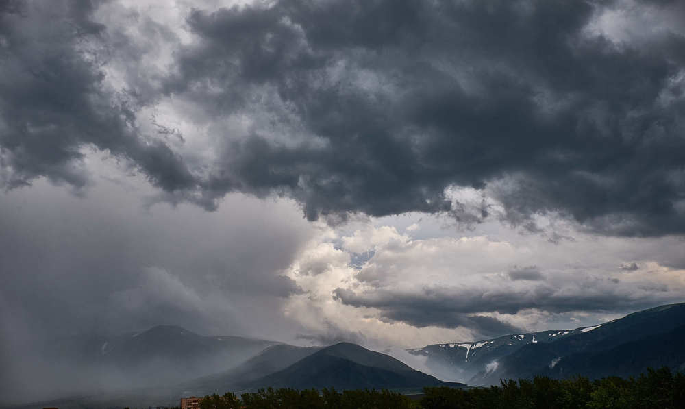 ...Как будто в буре есть покой....