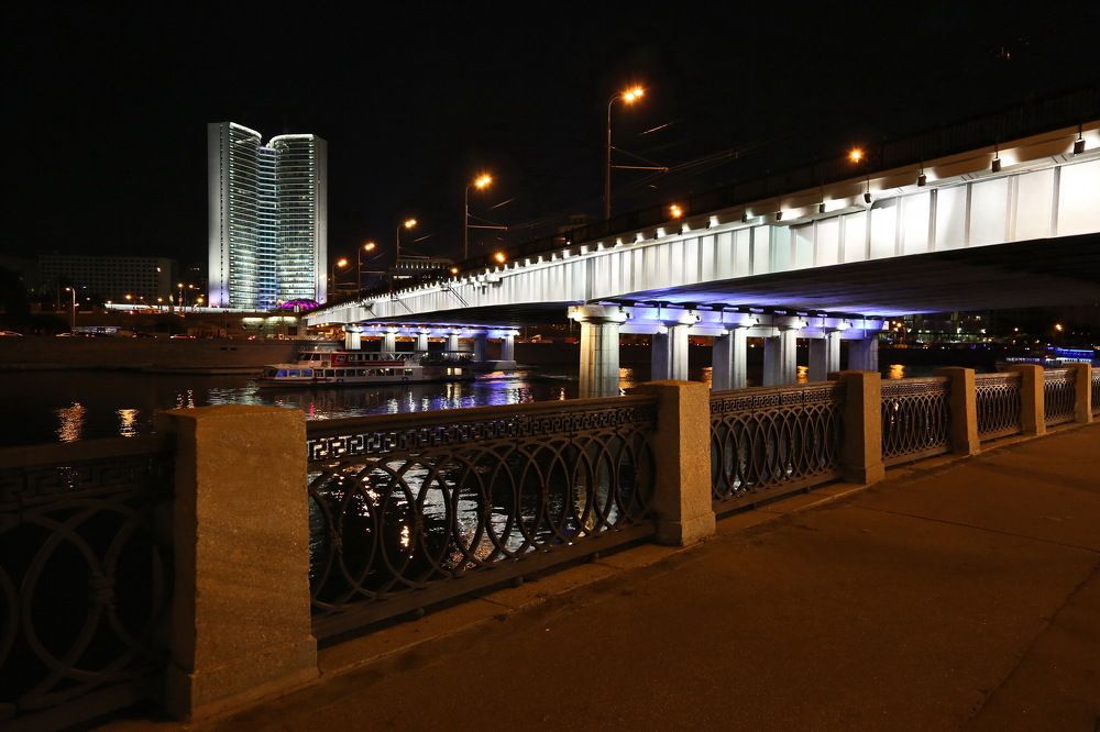 Ночная Москва