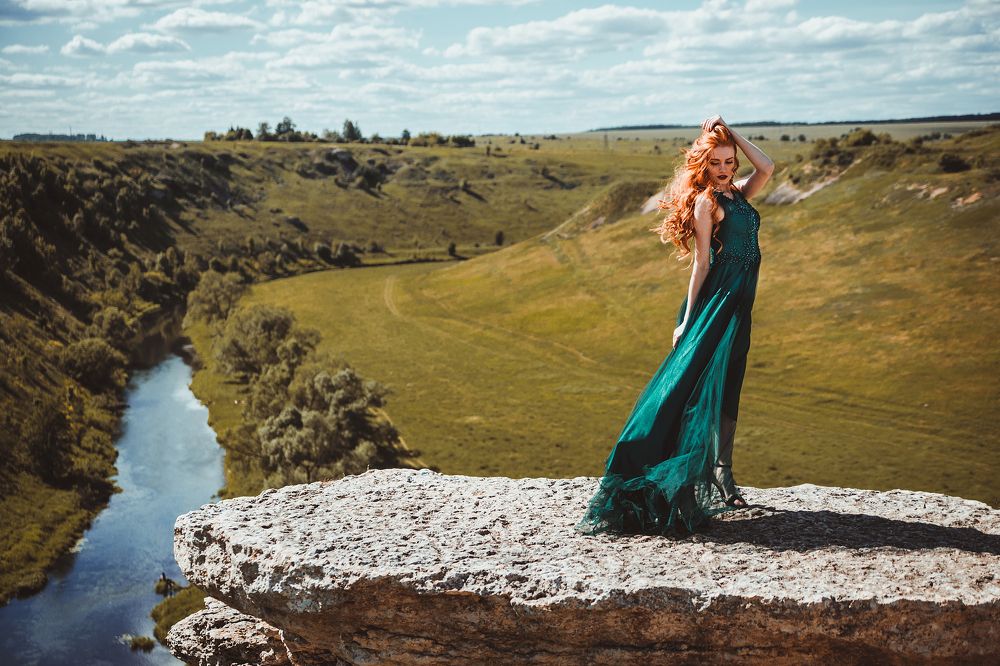 Портрет на скалах