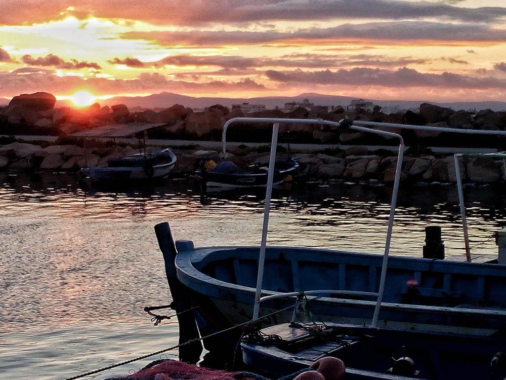 Port sunset time