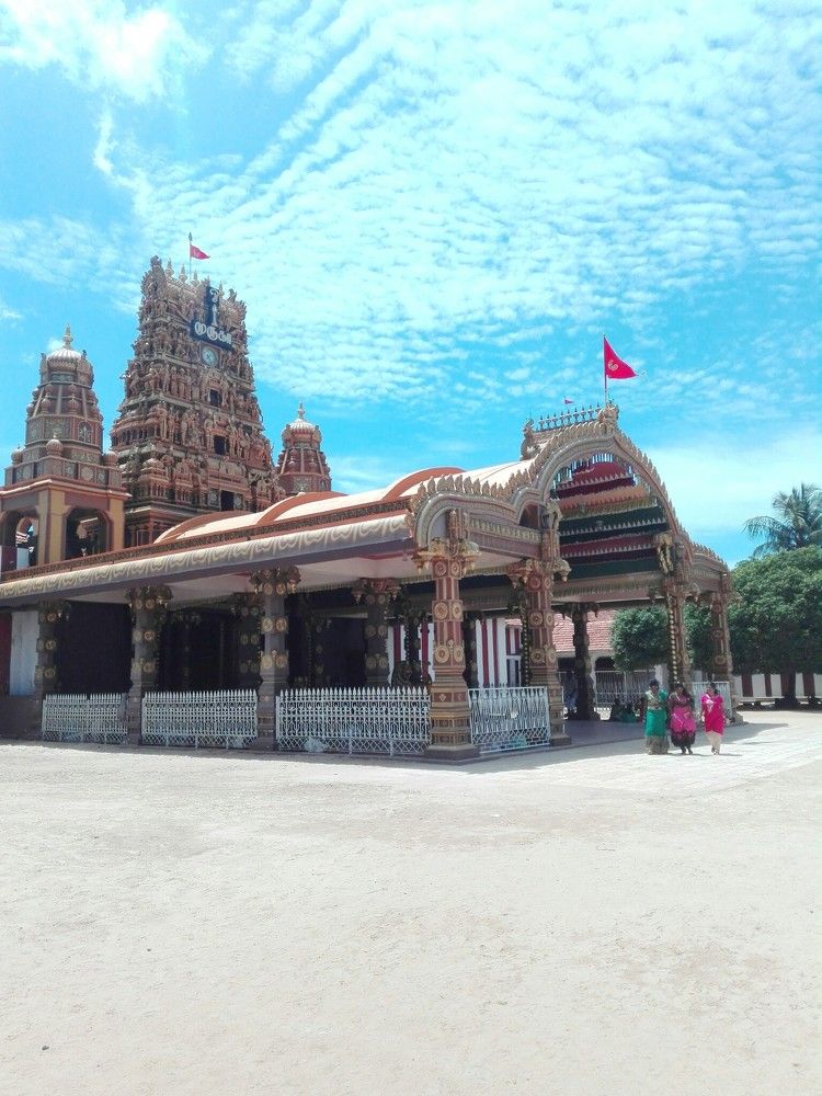 Our SriLankan temple❤