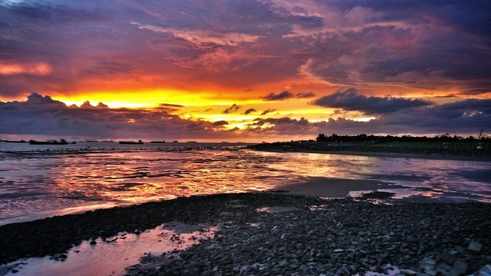 Melody of burning clouds