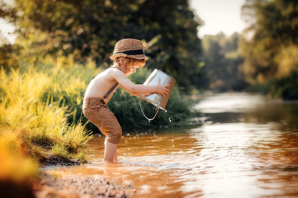 Лучик на речке