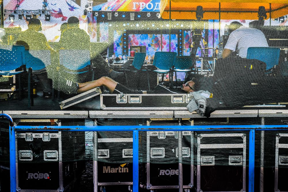 Сыграл и в ящик...