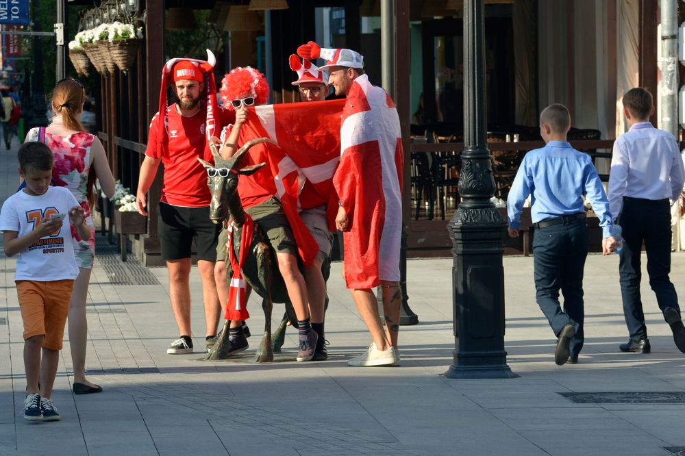 Швейцарские футбольные болельщики