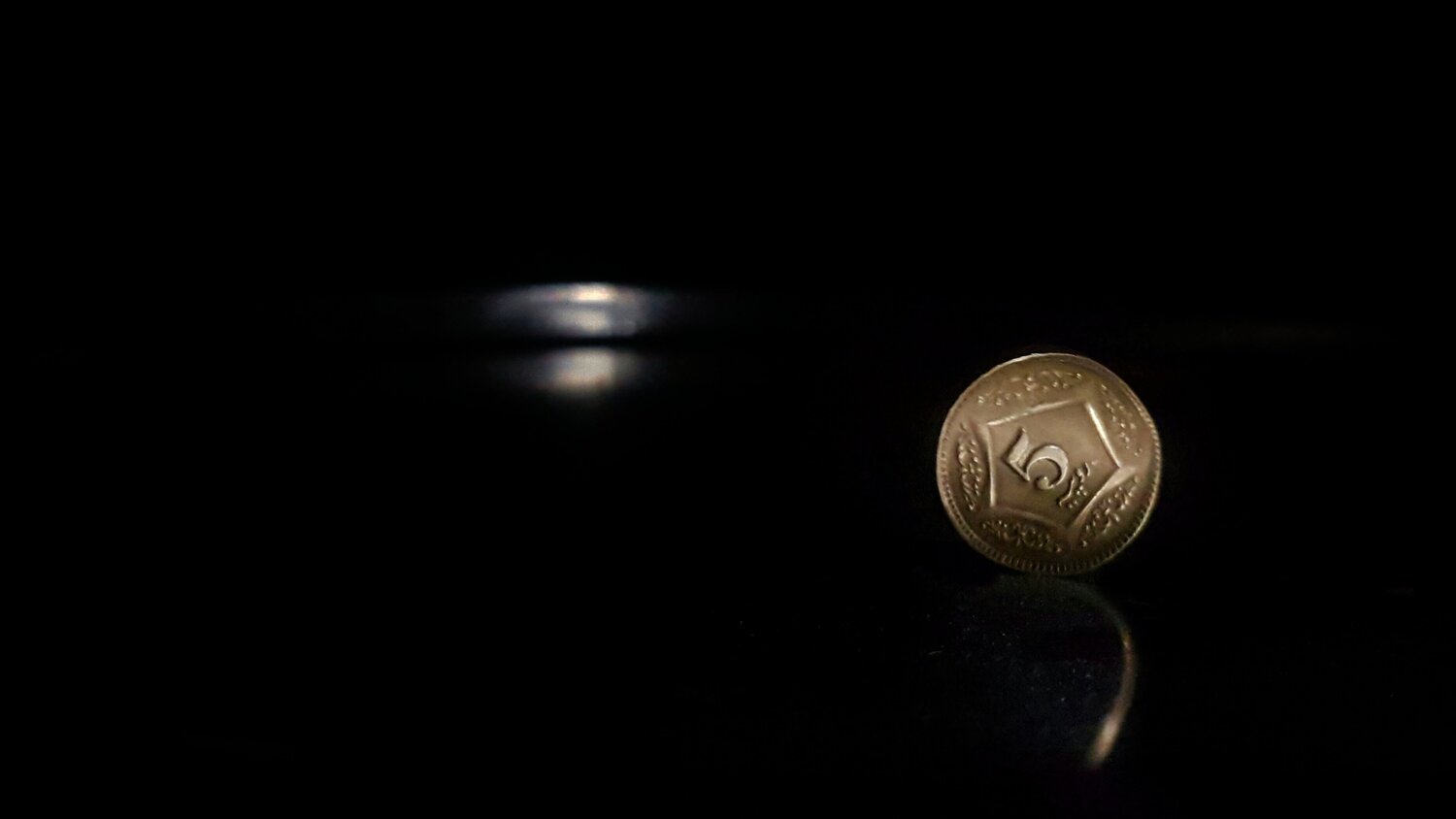 Spinning coin