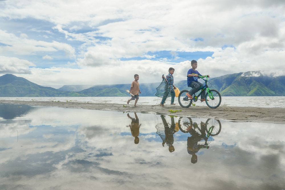 children of Batak tribe