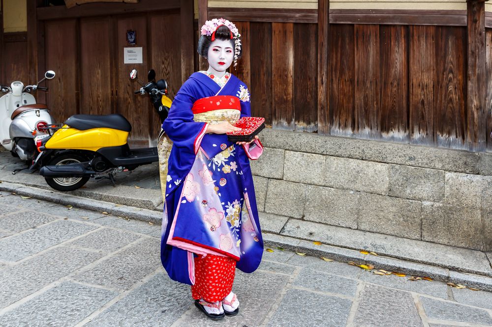 Ученица гейши...