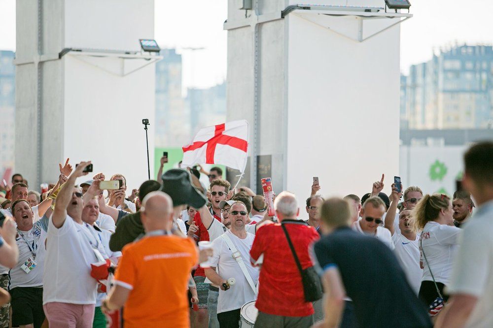 Победа сборной Англии.фанатское шествие