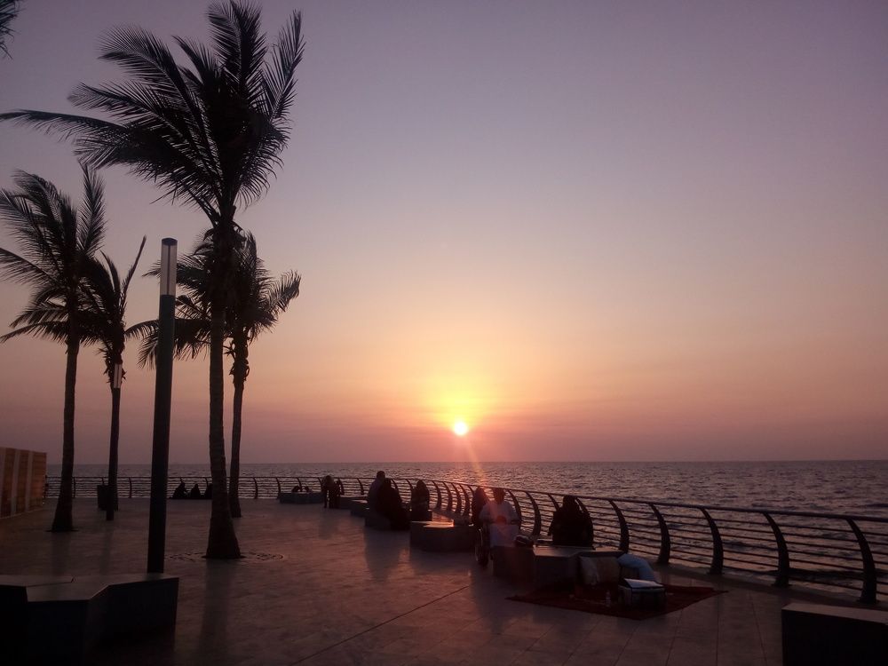 Family hangouts in Jeddah sea beach
