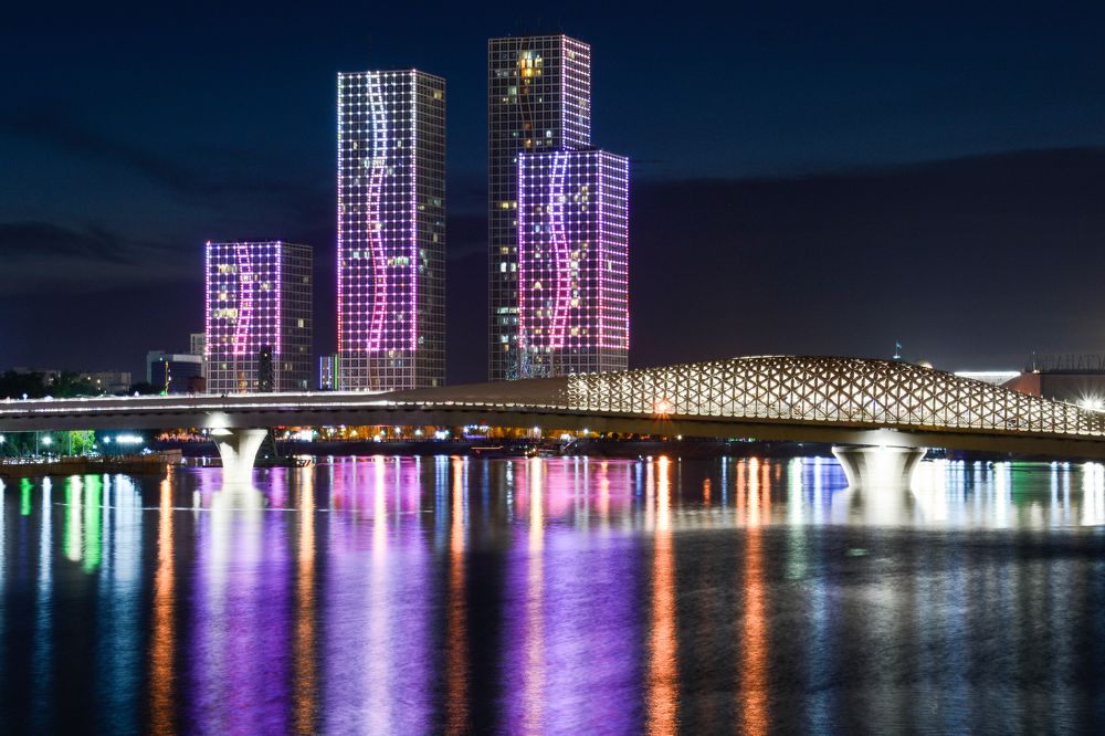 Набережная (Riverside)