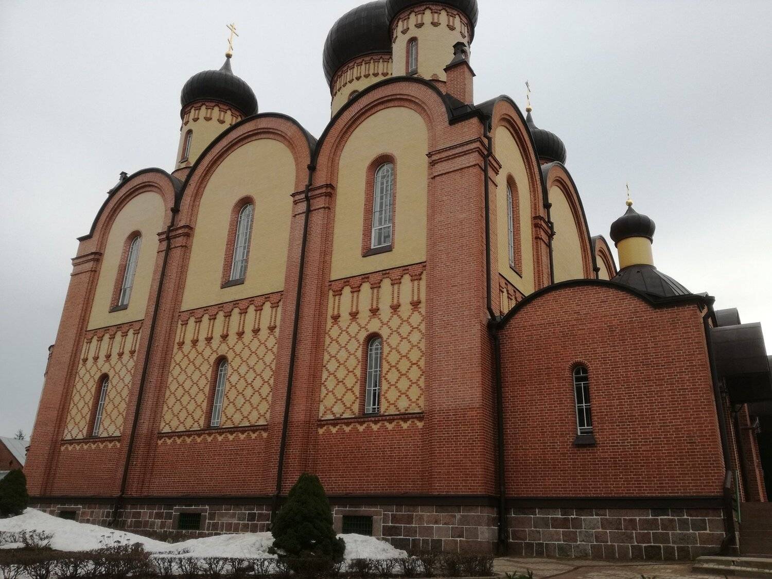 Пюхтицкий монастырь