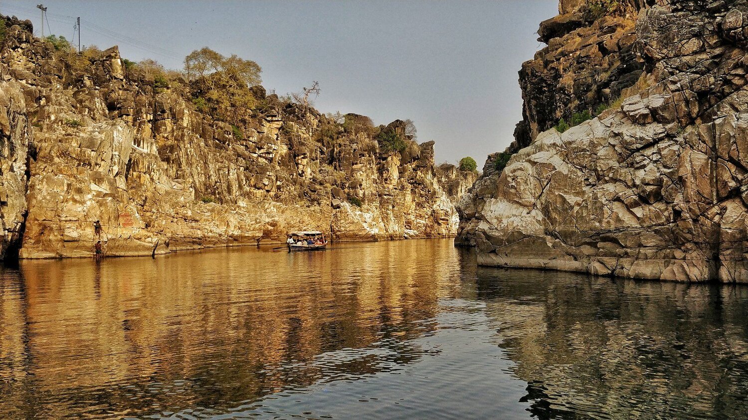Marble rocks, Bhedaghat, Jabalpur India