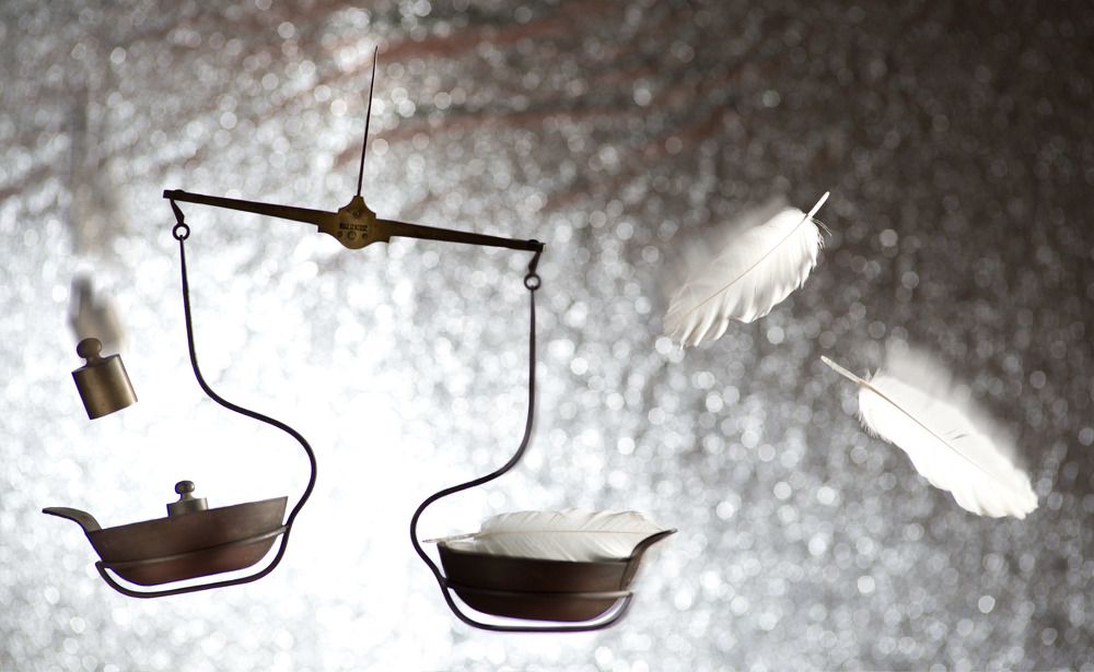 IL PESO DELLA LEGGEREZZA