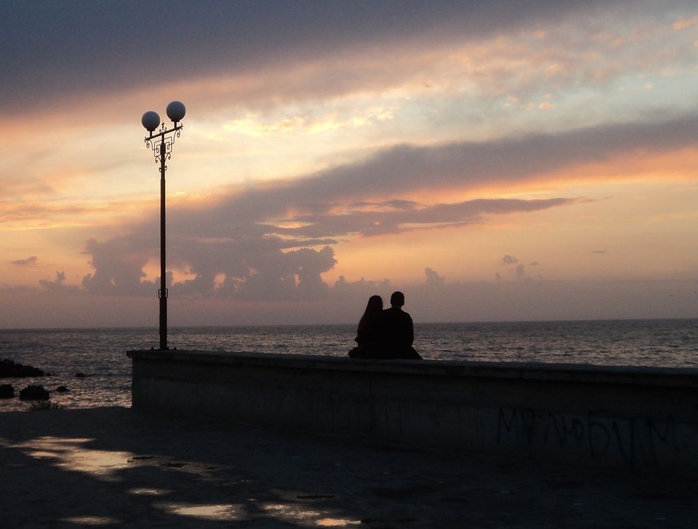 Ночь. Звуки моря