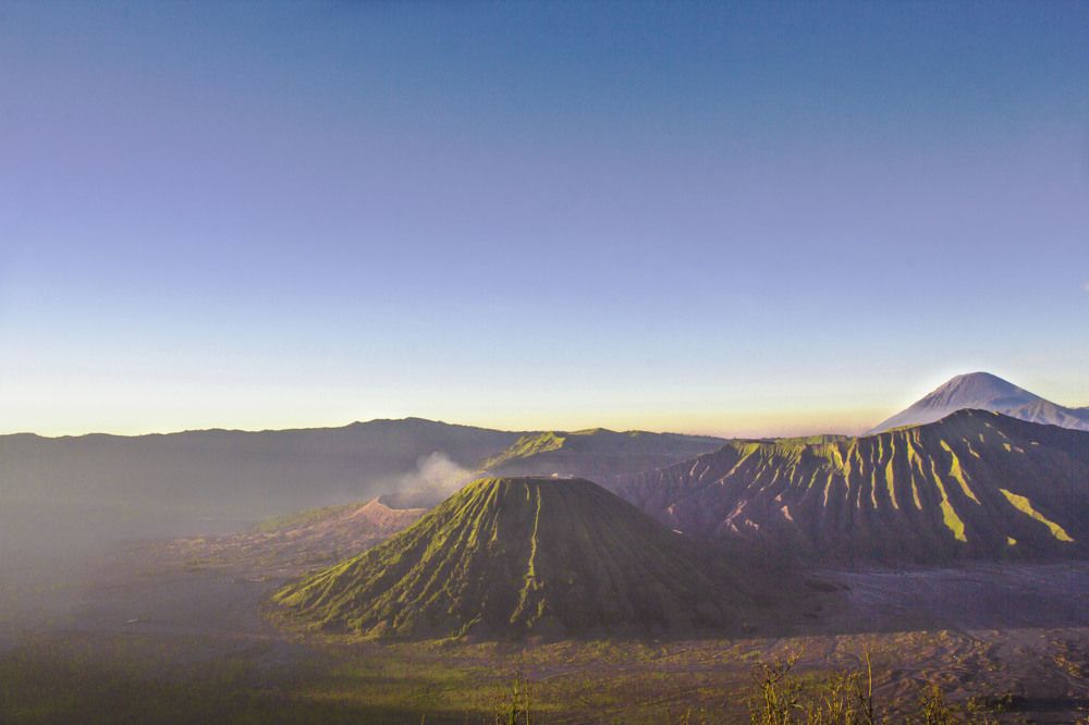 Cahaya Pagi Menerpa Bromo