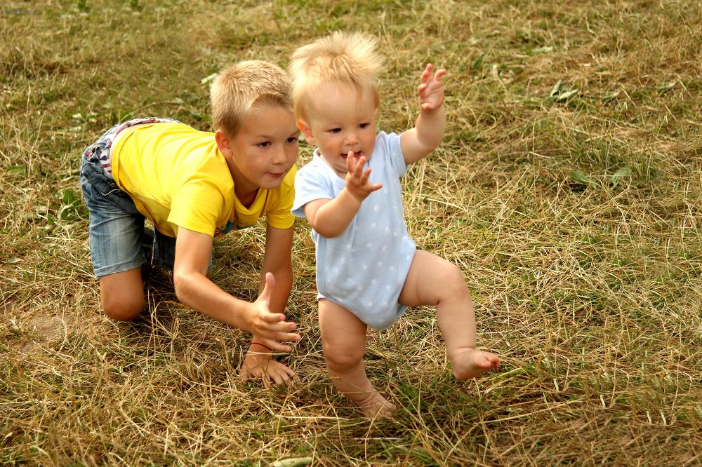 Старший брат