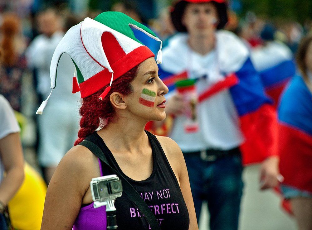 Иранская болельщица