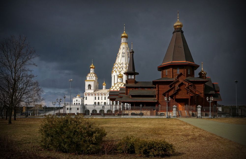 Всехсвятская церковь.