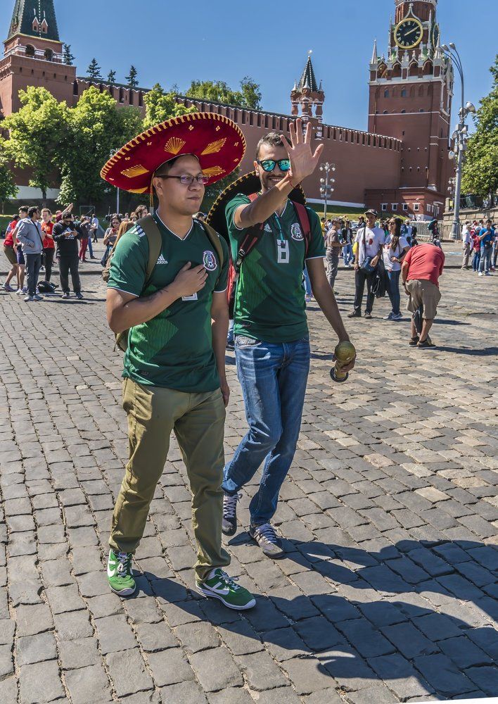Болельщики на Васильевском спуске