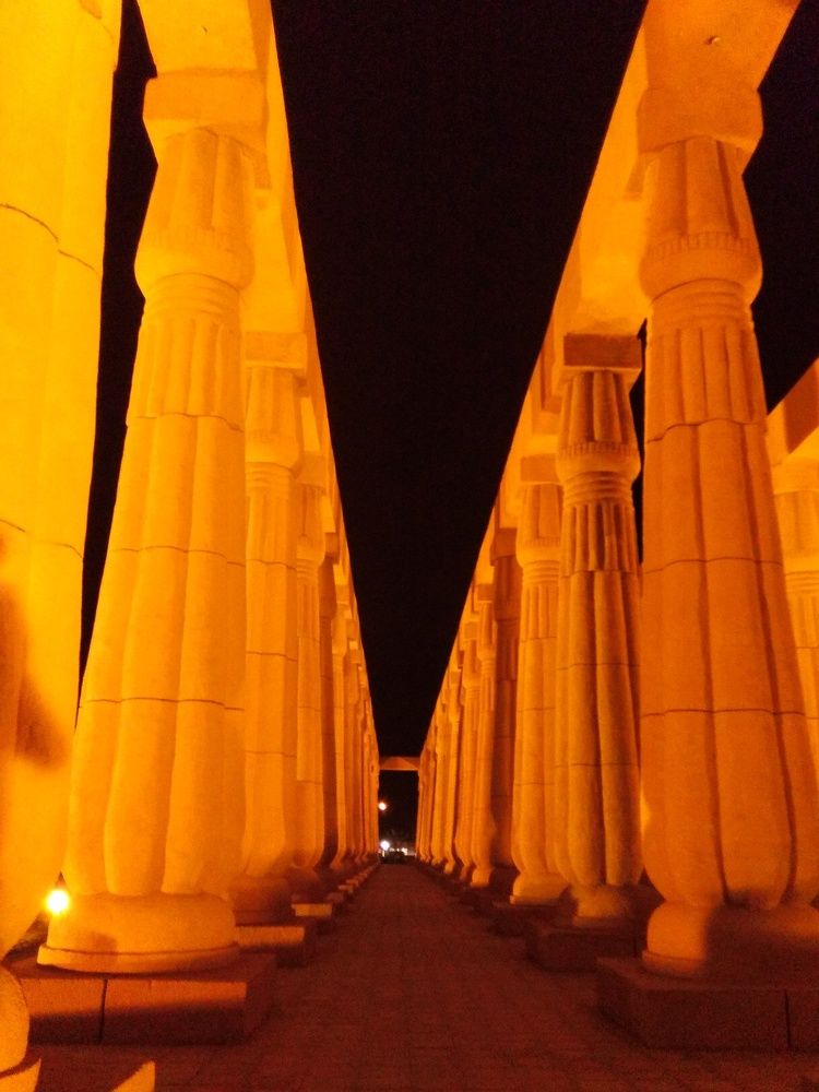 Pillars Are Always Still..