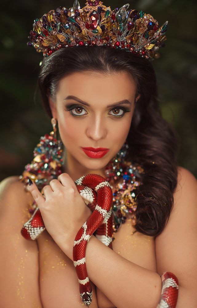 женщина - змея