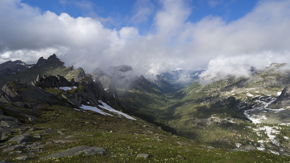 Ергаки с перевала Тайгиш