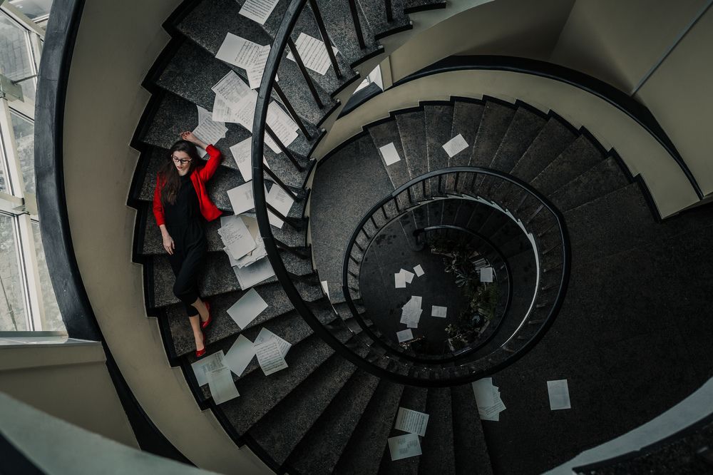 Did you see how the music is flying?