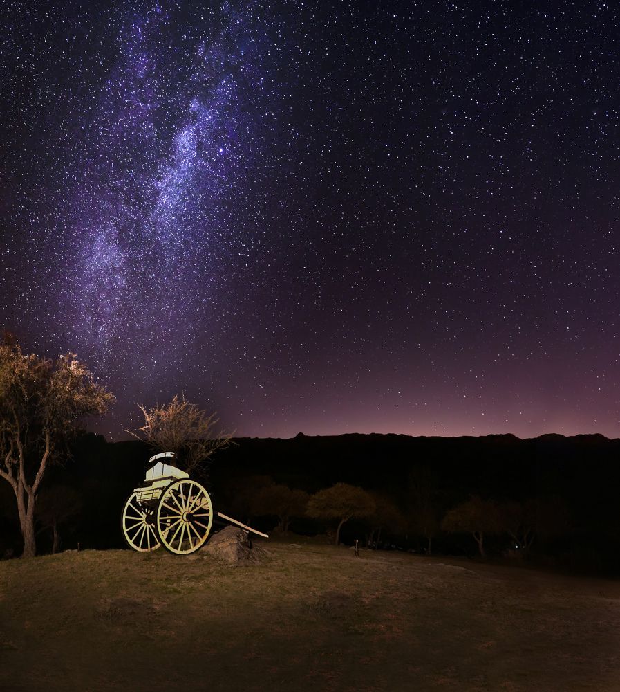 Milky way over the mountains
