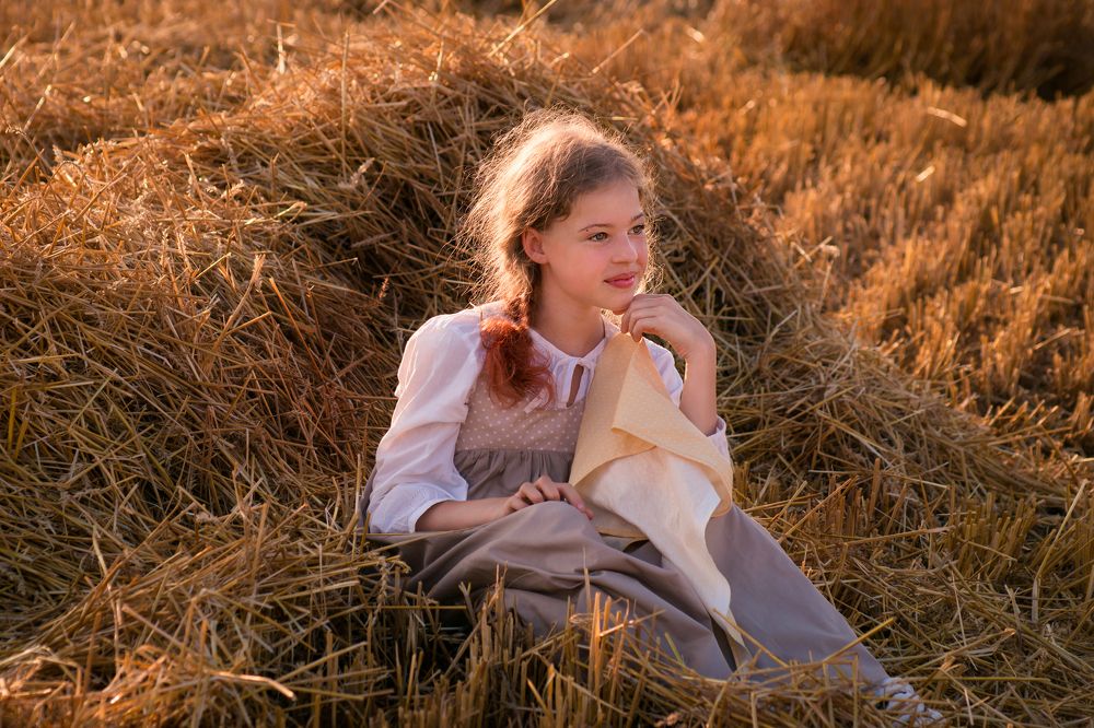 В полном разгаре страда деревенская...