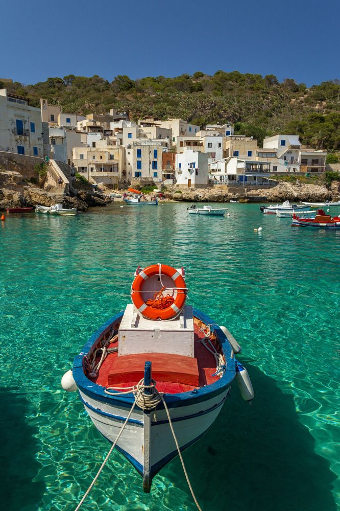 Рыбачьи лодки