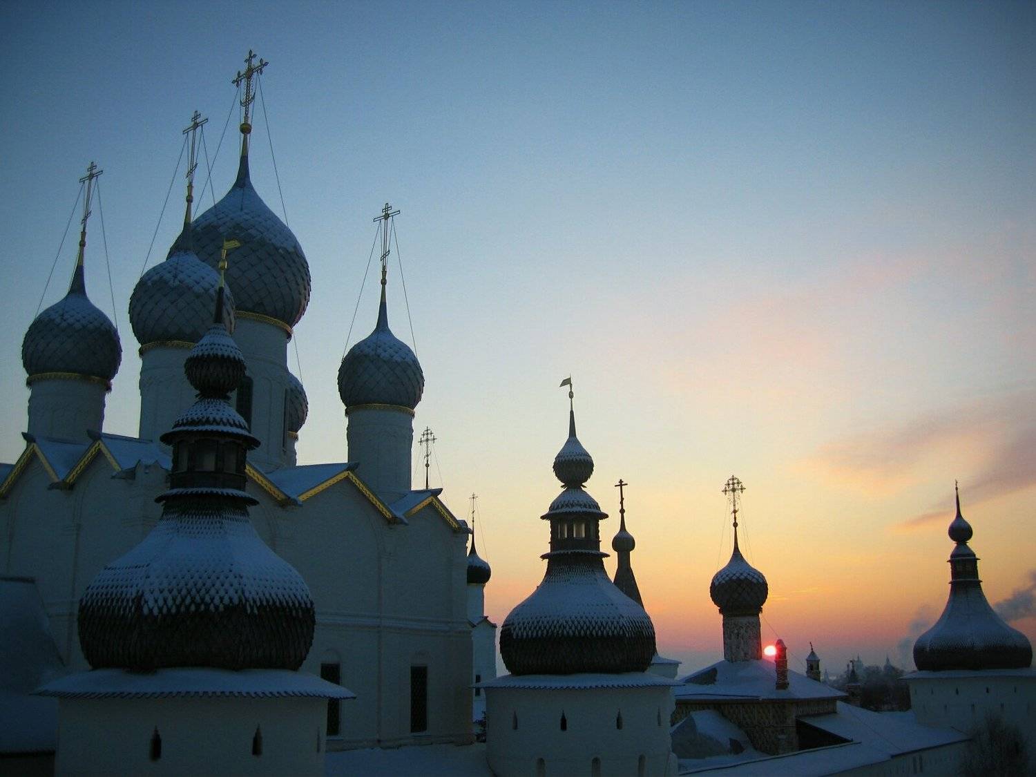 Зимний вечер в Ростове Великом