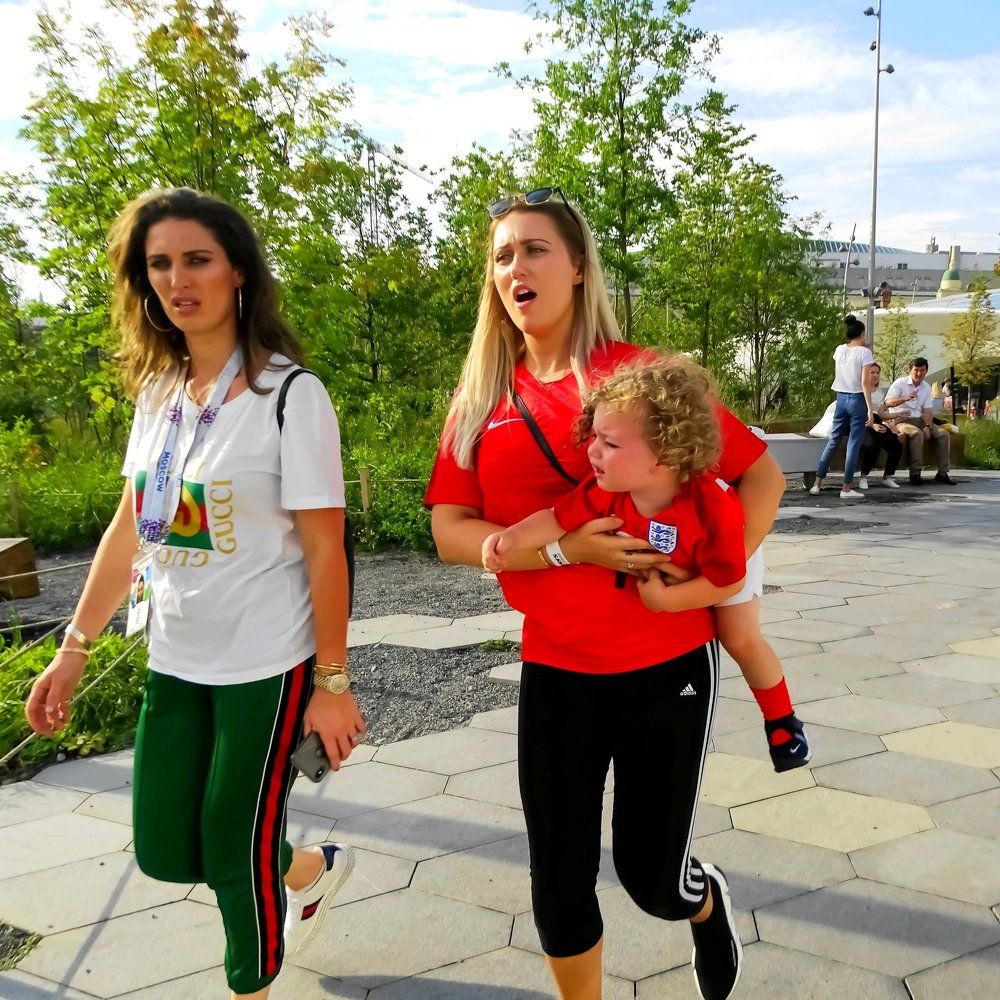 Малыш - болельщик!