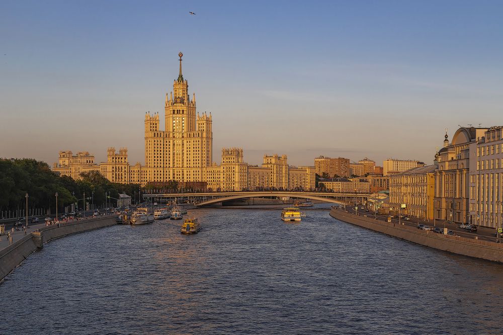 Вечерняя Москва