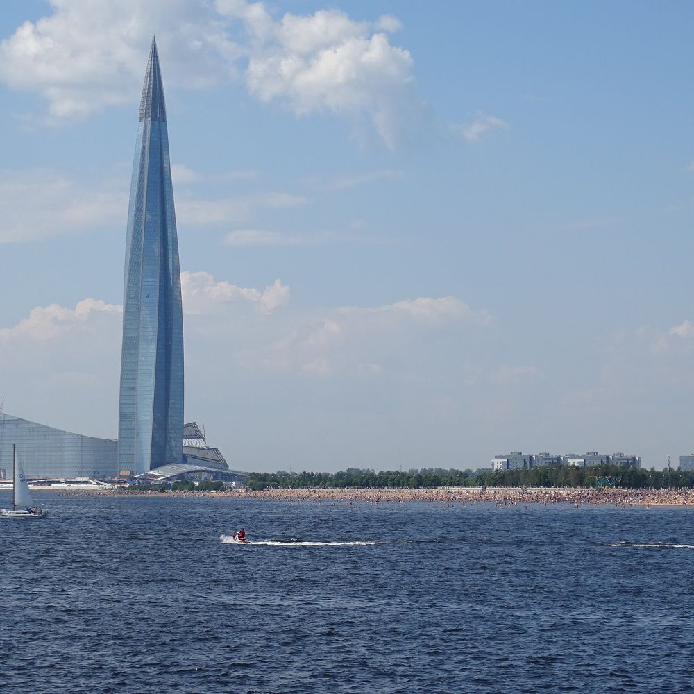 воды и небоскреб