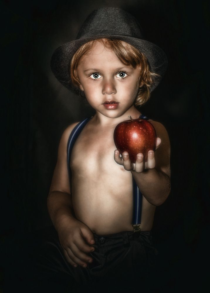The boy and the apple