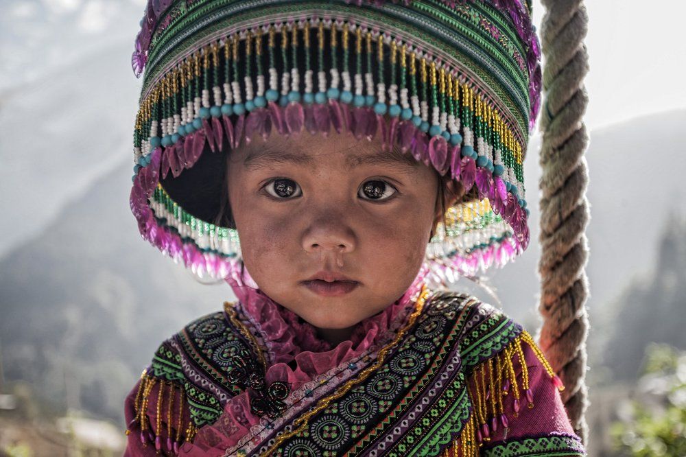 Маленький представитель племени Хмонг
