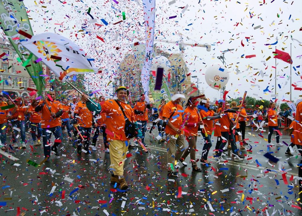 На празднике