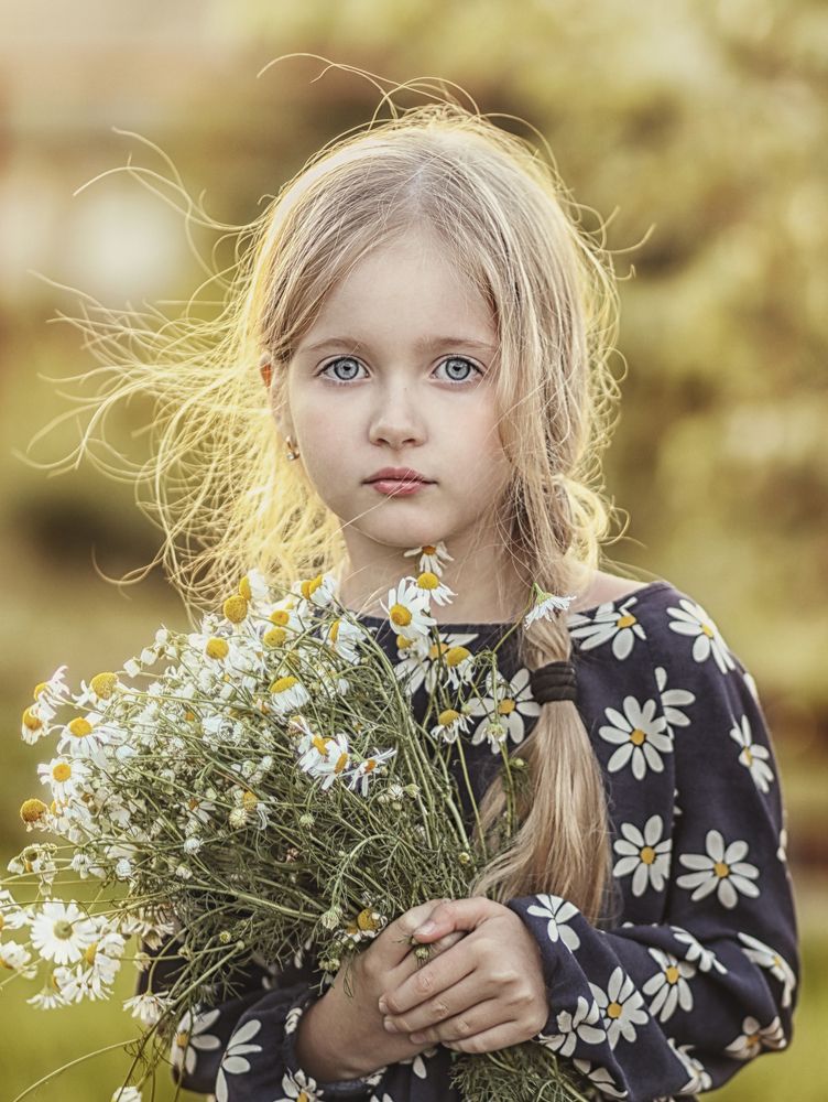 Твои глаза такие чистые,как небо...